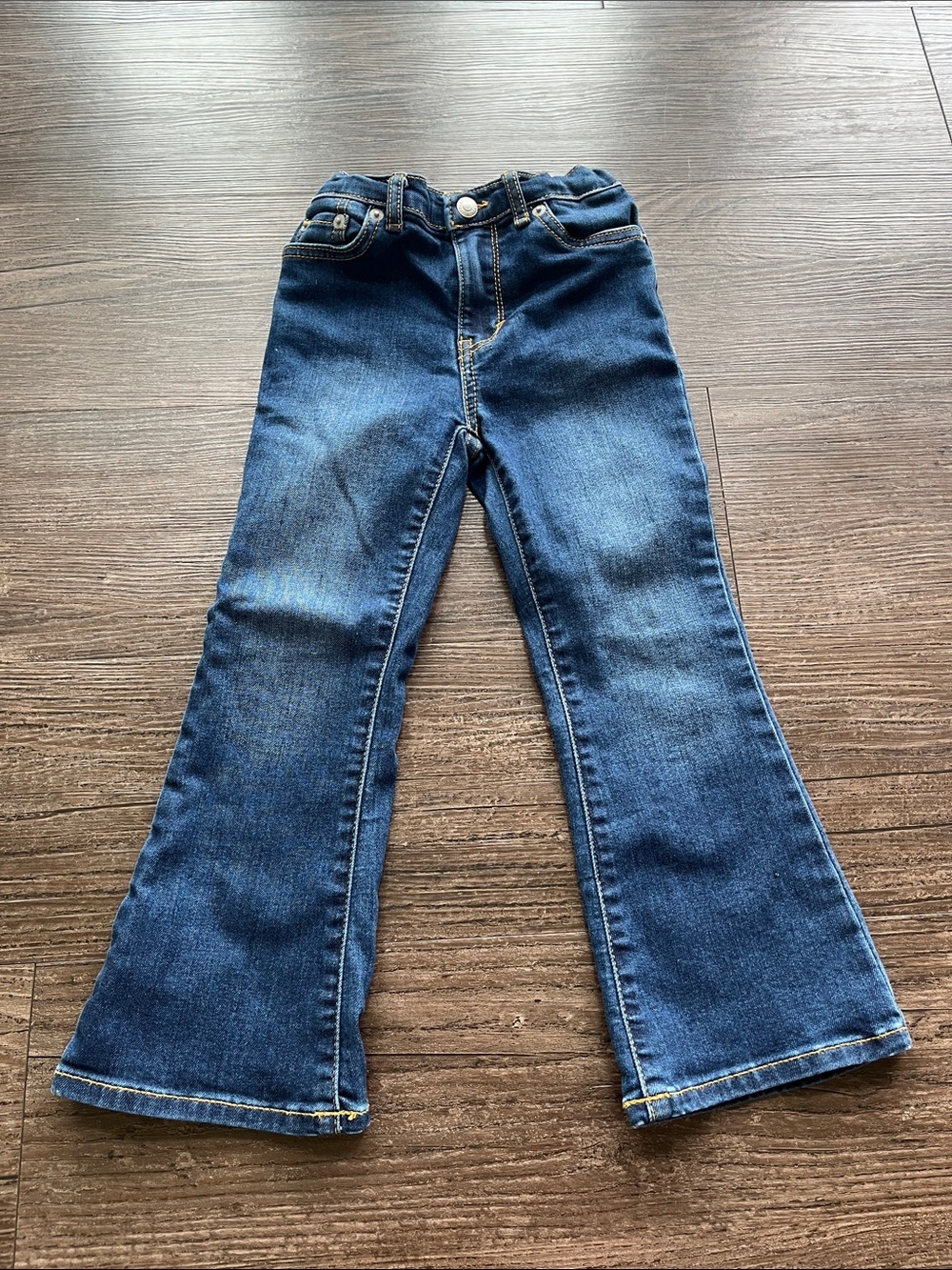Girls Levi Dark Blue Flared Denim Jeans Size 5